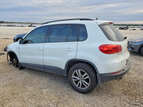 WVGAV7AX6GW615701 2016 VOLKSWAGEN TIGUAN - Image 2