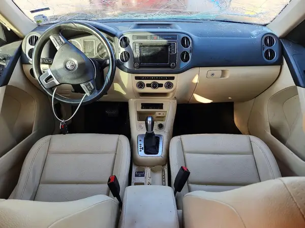 WVGAV7AX6HK018895 2017 VOLKSWAGEN TIGUAN - Image 8