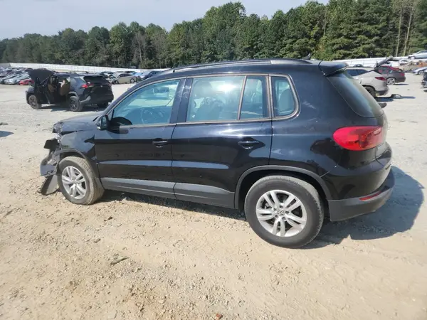 WVGAV7AX6HK026320 2017 VOLKSWAGEN TIGUAN - Image 2