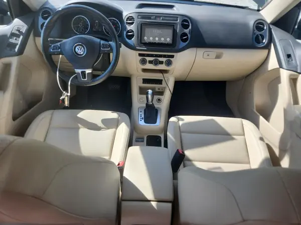 WVGAV7AX6HK026320 2017 VOLKSWAGEN TIGUAN - Image 8