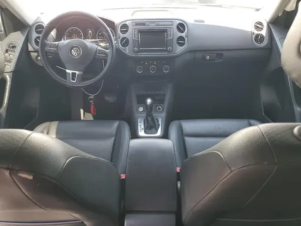 WVGAV7AX6HK029413 2017 VOLKSWAGEN TIGUAN - Image 8