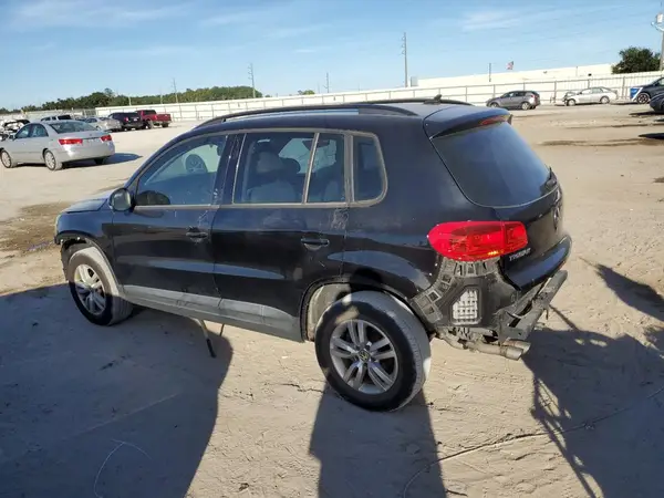 WVGAV7AX6HK035969 2017 VOLKSWAGEN TIGUAN - Image 2