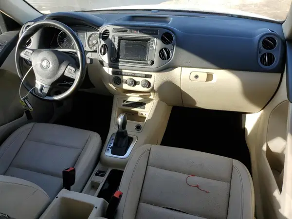 WVGAV7AX6HK035969 2017 VOLKSWAGEN TIGUAN - Image 8