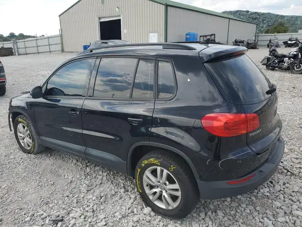 WVGAV7AX6HK039181 2017 VOLKSWAGEN TIGUAN - Image 2