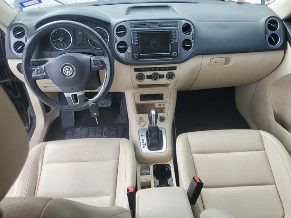 WVGAV7AX6HK039181 2017 VOLKSWAGEN TIGUAN - Image 8