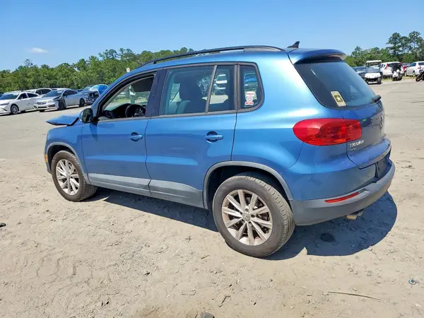 WVGAV7AX6HK042629 2017 VOLKSWAGEN TIGUAN - Image 2