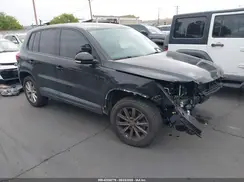 WVGAV7AX6HK053775 2017 VOLKSWAGEN TIGUAN