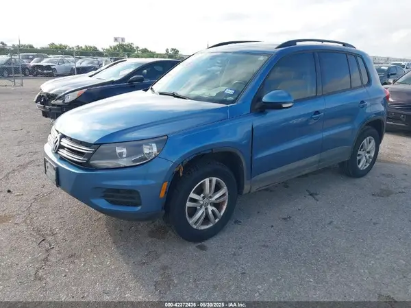 WVGAV7AX6HW503871 2017 VOLKSWAGEN TIGUAN - Image 2
