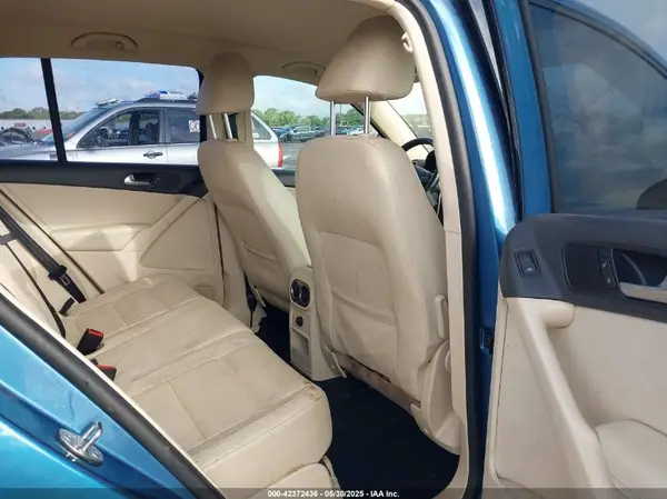 WVGAV7AX6HW503871 2017 VOLKSWAGEN TIGUAN - Image 8
