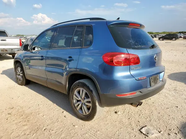 WVGAV7AX6HW504227 2017 VOLKSWAGEN TIGUAN - Image 2