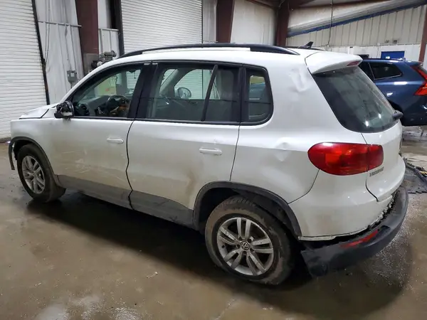 WVGAV7AX6HW507760 2017 VOLKSWAGEN TIGUAN - Image 2
