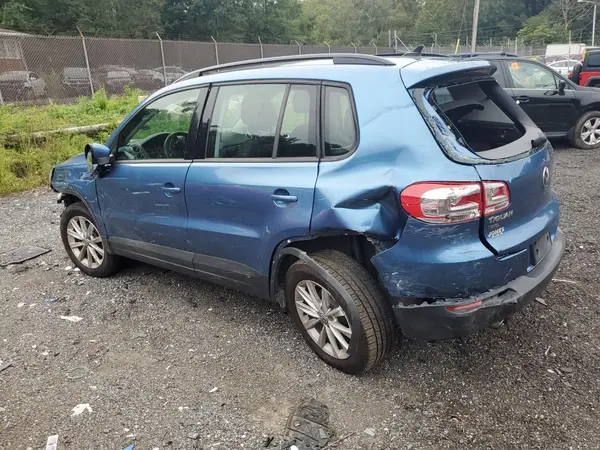 WVGAV7AX6JK000080 2018 VOLKSWAGEN TIGUAN - Image 2