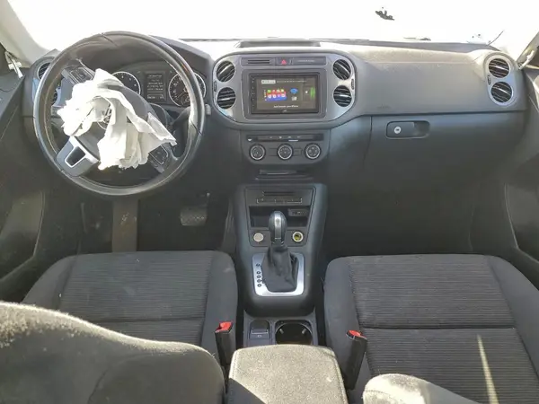 WVGAV7AX6JK004369 2018 VOLKSWAGEN TIGUAN - Image 8