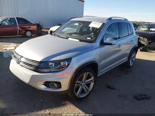 WVGAV7AX7GW064226 2016 VOLKSWAGEN TIGUAN - Image 2