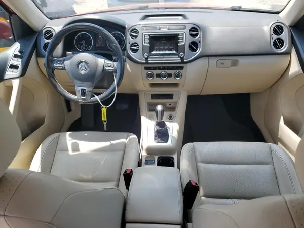 WVGAV7AX7GW084184 2016 VOLKSWAGEN TIGUAN - Image 8