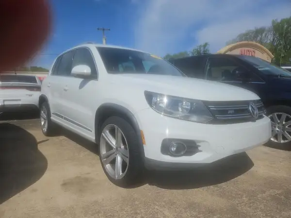 WVGAV7AX7GW088378 2016 VOLKSWAGEN TIGUAN - Image 1