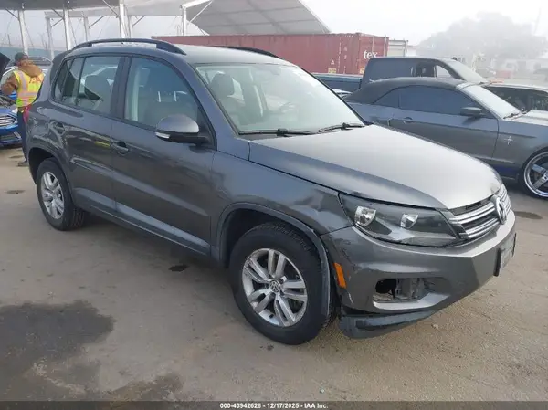WVGAV7AX7GW512397 2016 VOLKSWAGEN TIGUAN - Image 1