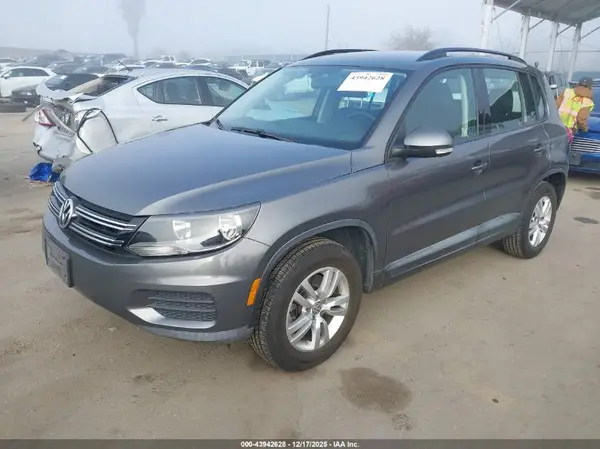 WVGAV7AX7GW512397 2016 VOLKSWAGEN TIGUAN - Image 2