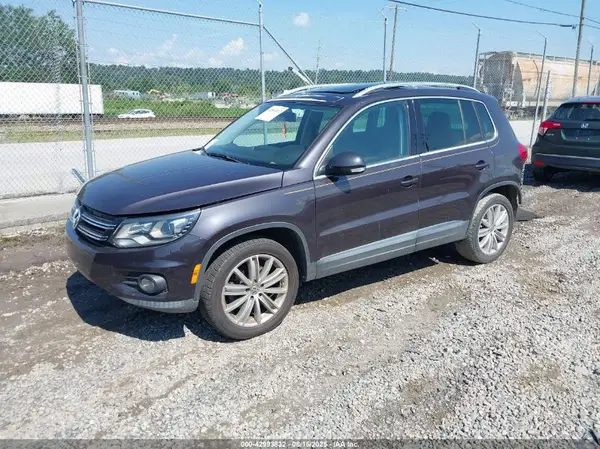 WVGAV7AX7GW518605 2016 VOLKSWAGEN TIGUAN - Image 2