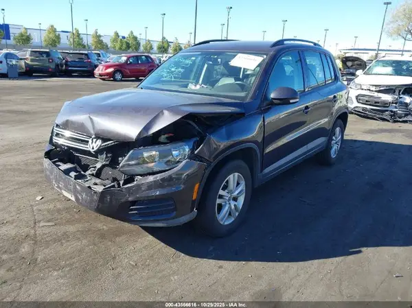 WVGAV7AX7GW521231 2016 VOLKSWAGEN TIGUAN - Image 2