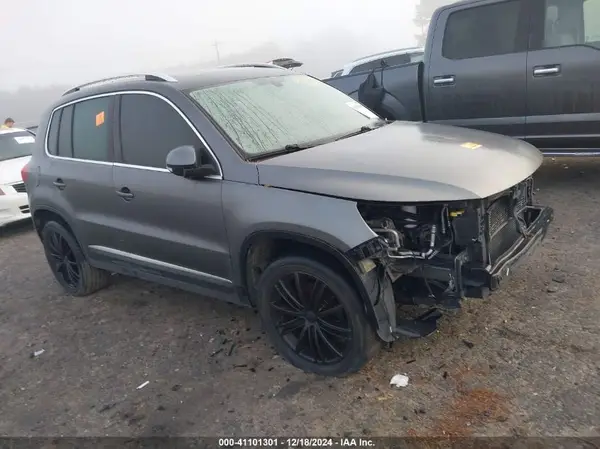 WVGAV7AX7GW522590 2016 VOLKSWAGEN TIGUAN - Image 1