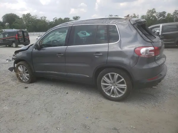 WVGAV7AX7GW523660 2016 VOLKSWAGEN TIGUAN - Image 2