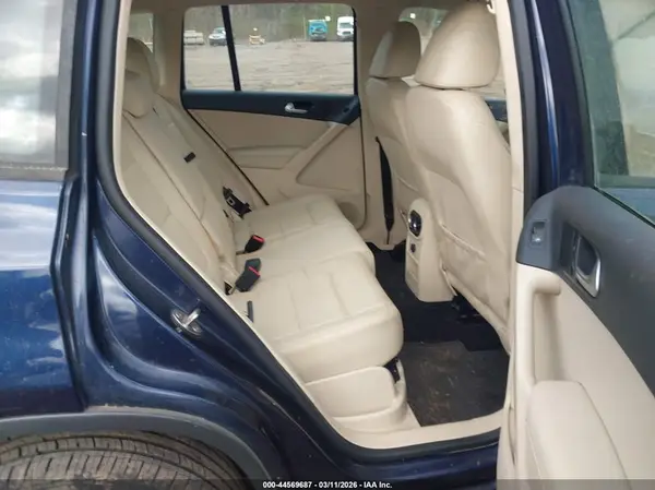 WVGAV7AX7GW524095 2016 VOLKSWAGEN TIGUAN - Image 8