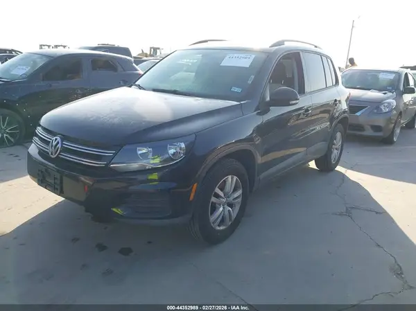 WVGAV7AX7GW528518 2016 VOLKSWAGEN TIGUAN - Image 2