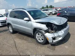 WVGAV7AX7GW557260 2016 VOLKSWAGEN TIGUAN