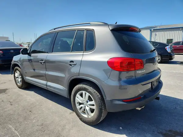 WVGAV7AX7GW590825 2016 VOLKSWAGEN TIGUAN - Image 2