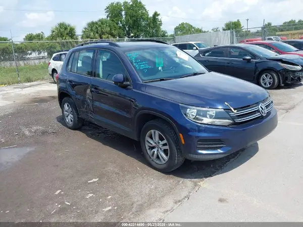 WVGAV7AX7GW599475 2016 VOLKSWAGEN TIGUAN - Image 1