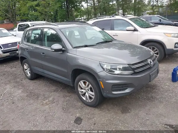 WVGAV7AX7GW612550 2016 VOLKSWAGEN TIGUAN - Image 1