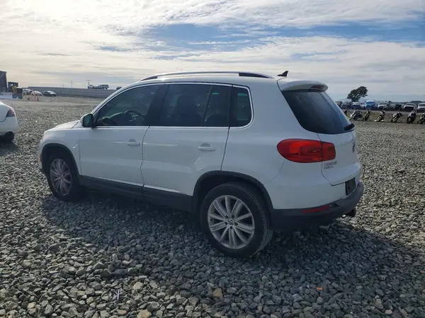 WVGAV7AX7GW613214 2016 VOLKSWAGEN TIGUAN - Image 2