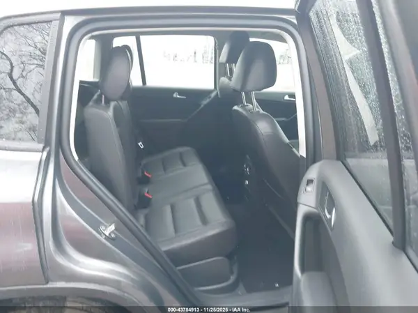 WVGAV7AX7GW617201 2016 VOLKSWAGEN TIGUAN - Image 8