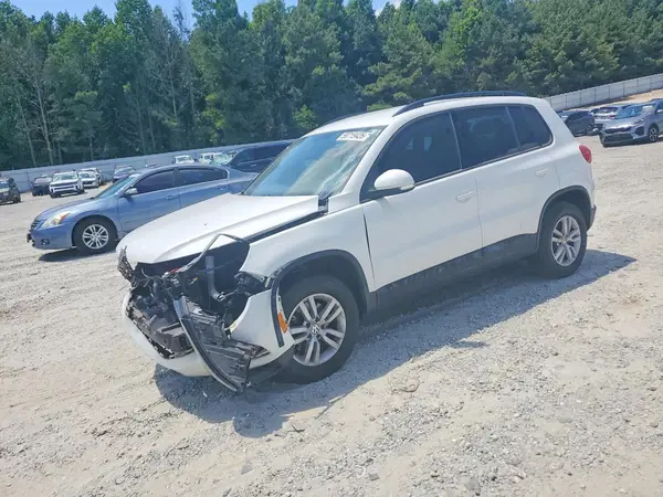 WVGAV7AX7HK004164 2017 VOLKSWAGEN TIGUAN - Image 1