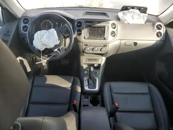 WVGAV7AX7HK005640 2017 VOLKSWAGEN TIGUAN - Image 8
