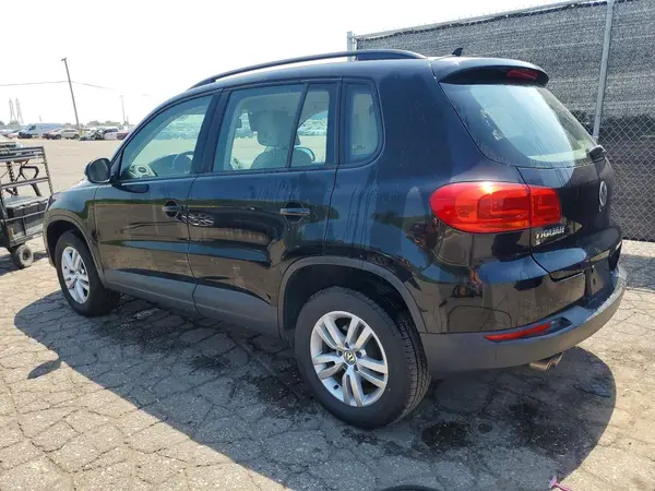 WVGAV7AX7HK006674 2017 VOLKSWAGEN TIGUAN - Image 2