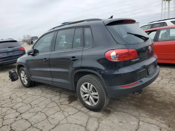 WVGAV7AX7HK011096 2017 VOLKSWAGEN TIGUAN - Image 2