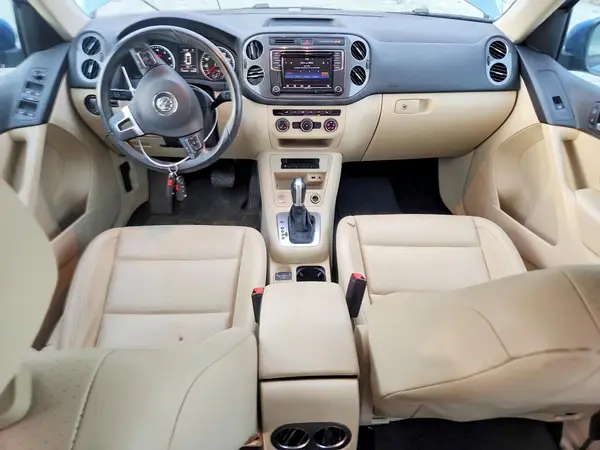 WVGAV7AX7HK014080 2017 VOLKSWAGEN TIGUAN - Image 8