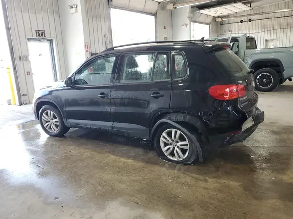 WVGAV7AX7HK017223 2017 VOLKSWAGEN TIGUAN - Image 2