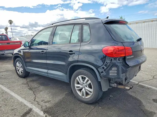WVGAV7AX7HK031400 2017 VOLKSWAGEN TIGUAN - Image 2