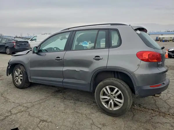 WVGAV7AX7HK035768 2017 VOLKSWAGEN TIGUAN - Image 2