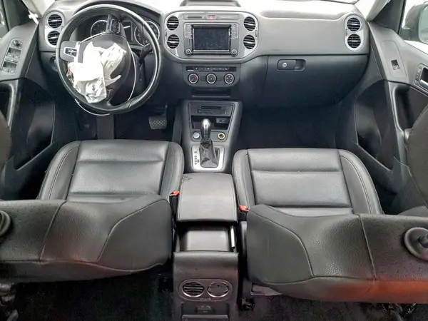 WVGAV7AX7HK035768 2017 VOLKSWAGEN TIGUAN - Image 8