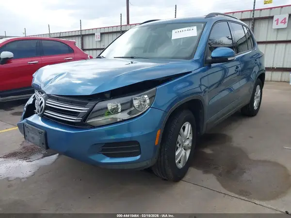 WVGAV7AX7HK038850 2017 VOLKSWAGEN TIGUAN - Image 2