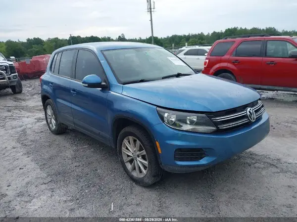WVGAV7AX7HK041957 2017 VOLKSWAGEN TIGUAN - Image 1