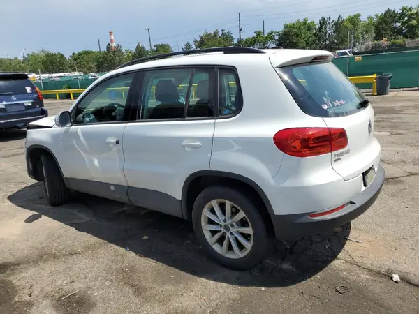 WVGAV7AX7HK047466 2017 VOLKSWAGEN TIGUAN - Image 2
