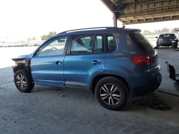 WVGAV7AX7HW504494 2017 VOLKSWAGEN TIGUAN - Image 2
