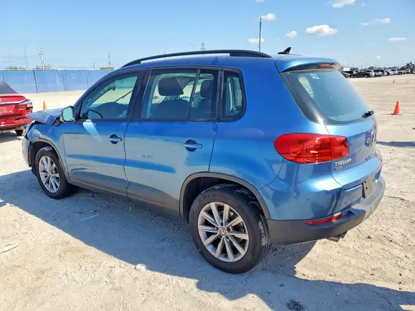 WVGAV7AX7JK003313 2018 VOLKSWAGEN TIGUAN - Image 2