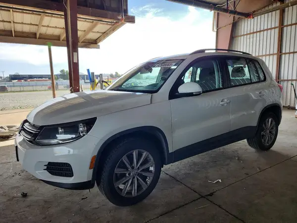 WVGAV7AX7JK003912 2018 VOLKSWAGEN TIGUAN - Image 1