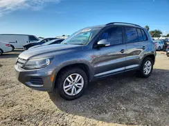 WVGAV7AX8GW030425 2016 VOLKSWAGEN TIGUAN